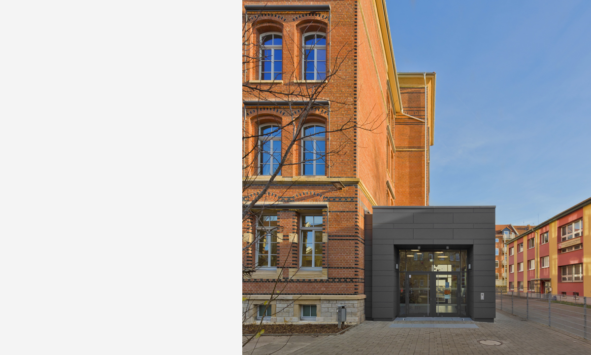 Copyright Michael Miltzow 2020 1740 opt.jpg